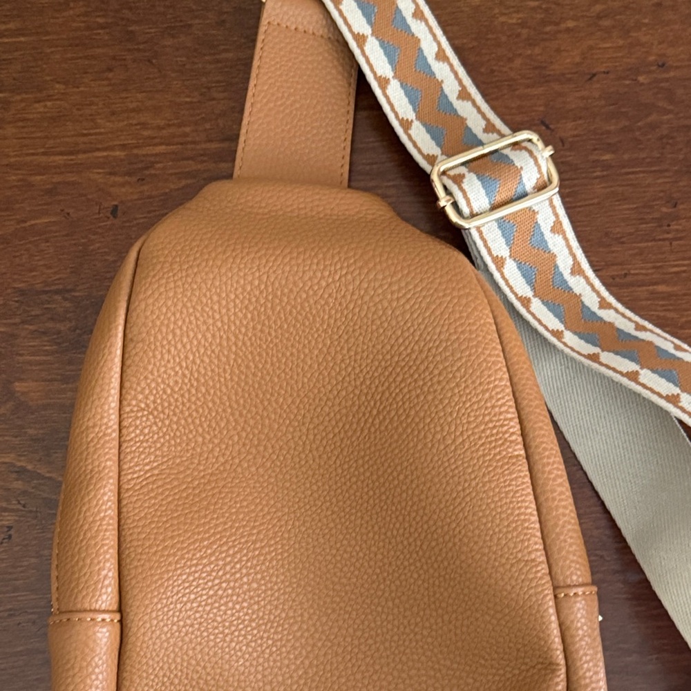 ah-dorned Women's Tan Crossbody Sling Bag Crossbody with Patterned Strap EUC - Picture 9 of 15